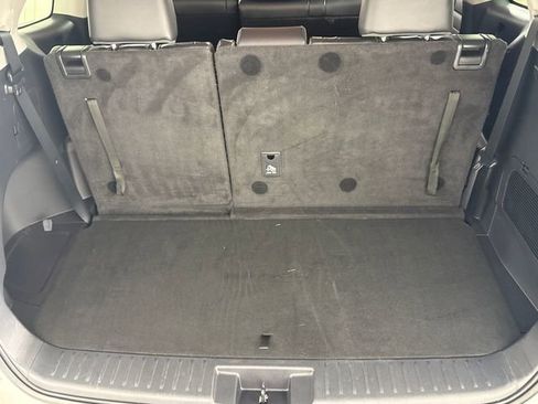 Used 2023 Toyota Highlander XLE AWD/4WD image 20