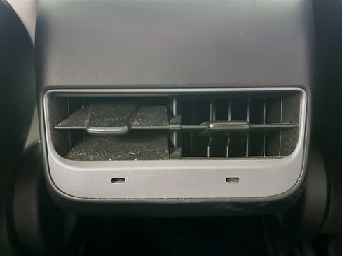 Used 2023 Tesla Model 3 Performance image 25