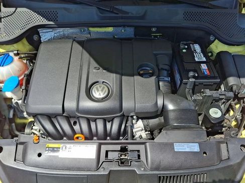 Used 2013 Volkswagen Beetle 2.5 FWD image 28