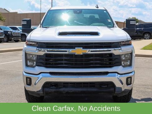 Used 2024 Chevrolet Silverado 2500 LT AWD/4WD image 2