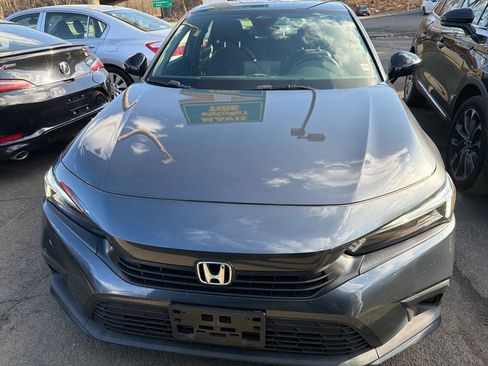 Used 2024 Honda Civic Sport image 2