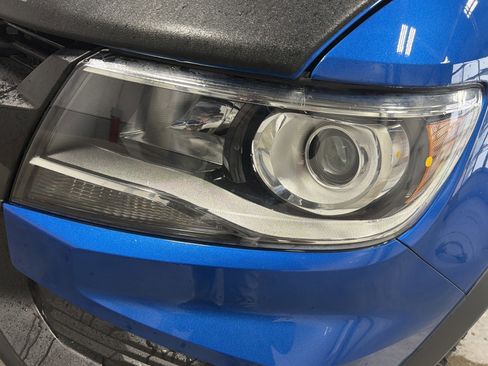 Used 2021 Chevrolet Colorado ZR2 image 16