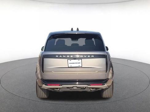 Used 2025 Land Rover Range Rover SE AWD/4WD image 6