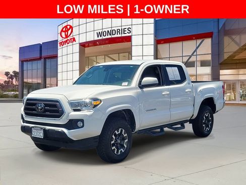 Used 2021 Toyota Tacoma SR5 RWD image 2