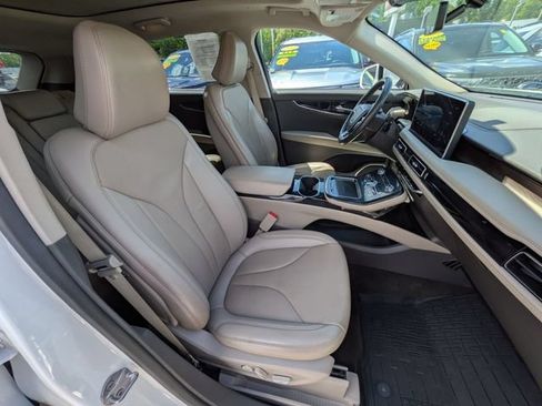 Used 2023 Lincoln Nautilus Reserve AWD/4WD image 22