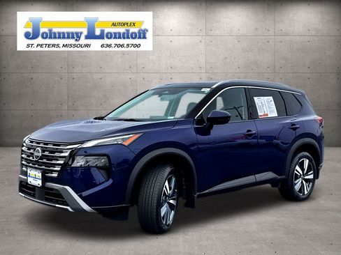 Used 2024 Nissan Rogue SL w/ SL Premium Package image 4