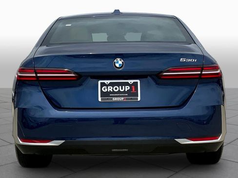 Used 2026 BMW 530i image 4