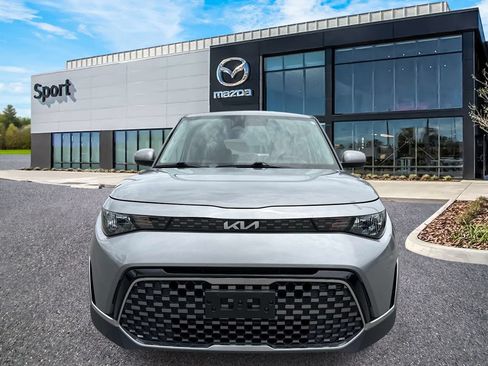 Used 2024 Kia Soul EX w/ Option Group 015 FWD image 8