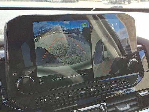 New 2025 Nissan Pathfinder SL w/ Black Appearance Package image 4