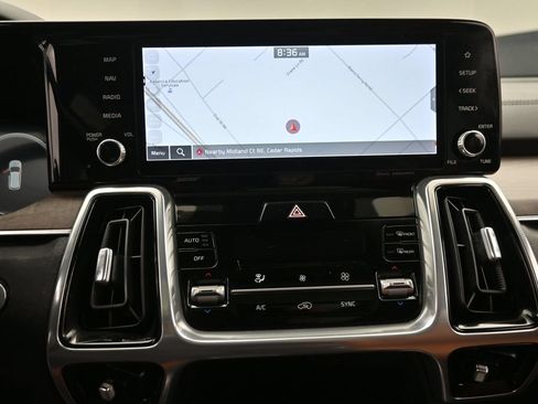 Used 2023 Kia Sorento SX Prestige AWD/4WD image 20