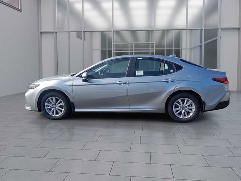 New 2026 Toyota Camry LE image 2