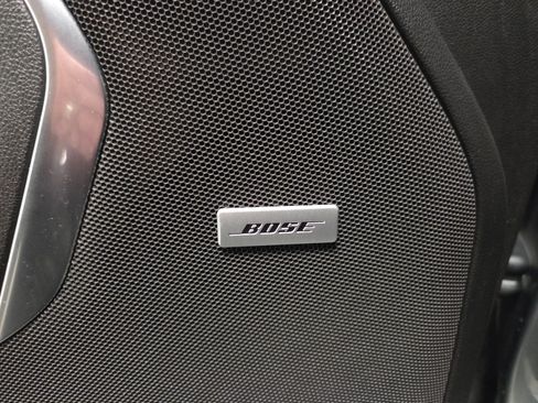 Used 2023 Chevrolet Suburban Premier RWD image 17
