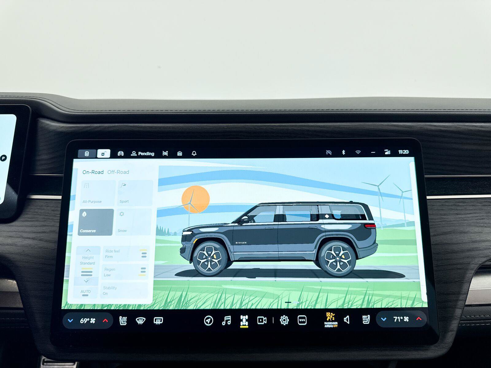 Used 2023 Rivian R1S Launch Edition Quad AWD/4WD image 9