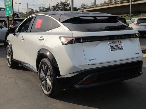 Certified 2024 Nissan Ariya FWD image 8