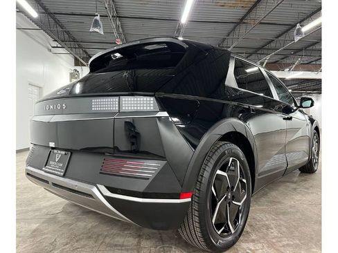 Used 2024 Hyundai Ioniq 5 SEL image 13