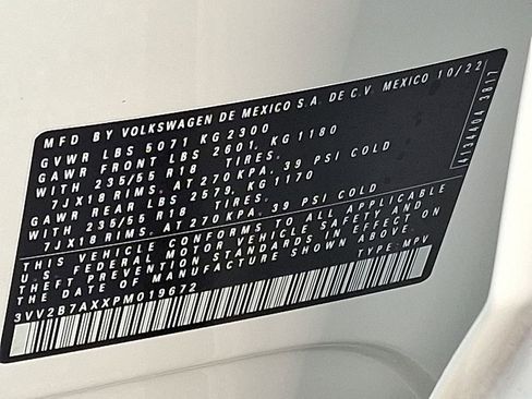 Used 2023 Volkswagen Tiguan SE image 26