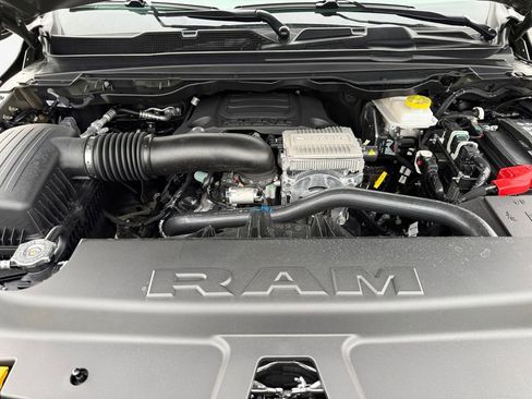 New 2026 RAM 1500 4x4 Crew Cab image 23