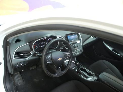 Used 2020 Chevrolet Malibu LT w/ Fleet LT Safety Plus Package FWD image 14