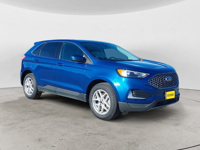 Used 2024 Ford Edge SEL AWD/4WD image 3