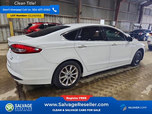 Used 2017 Ford Fusion SE FWD image 4