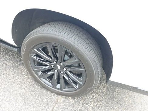 Used 2022 Cadillac Escalade ESV Sport Platinum w/ Heavy-Duty Trailer Package image 18