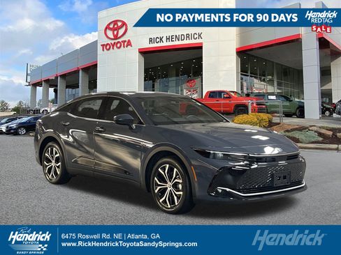 Used 2025 Toyota Crown XLE image 1