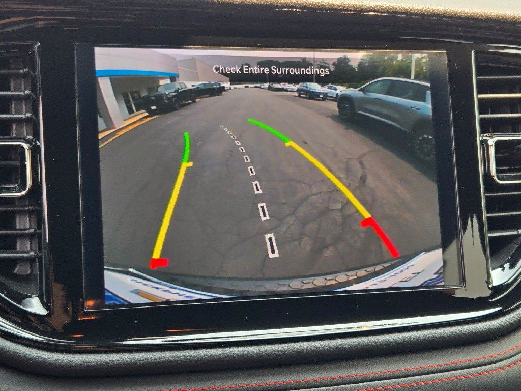 Used 2025 Dodge Durango GT AWD/4WD image 27
