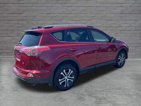 Used 2018 Toyota RAV4 LE w/ All Weather Liner Package AWD/4WD image 5