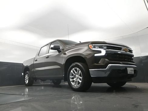 Used 2023 Chevrolet Silverado 1500 LT AWD/4WD image 29