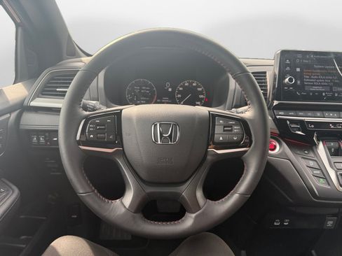 Used 2026 Honda Odyssey Sport-L image 13