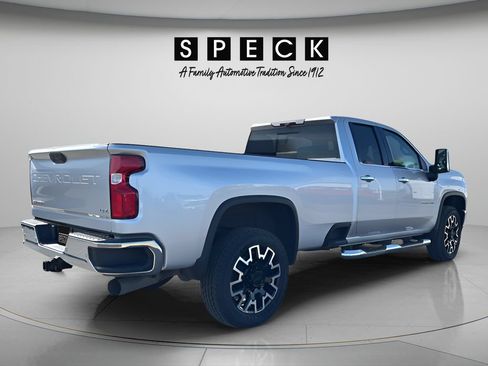 Used 2020 Chevrolet Silverado 2500 LTZ w/ LTZ Premium Package AWD/4WD image 5