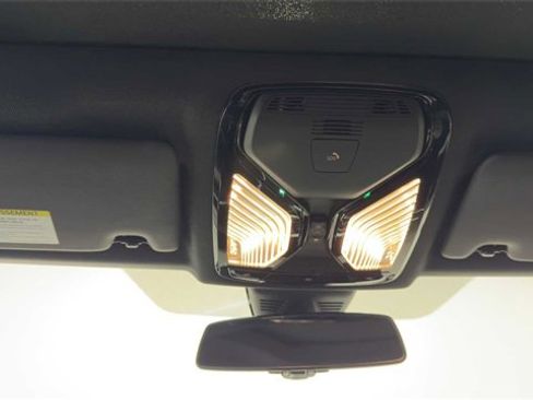 Used 2021 BMW 330i Sedan w/ Premium Package image 17