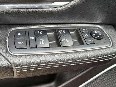 Used 2019 RAM 1500 Laramie w/ Sport Appearance Package image 13