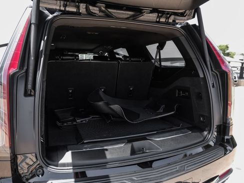 Used 2021 Cadillac Escalade ESV Premium Luxury w/ Performance Package RWD image 62