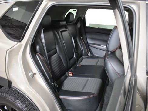 Used 2025 Nissan Rogue SV AWD/4WD image 32