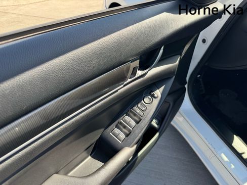 Used 2019 Honda Accord Sport image 11