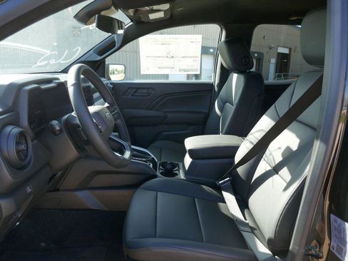 New 2026 Chevrolet Colorado Trail Boss AWD/4WD image 15