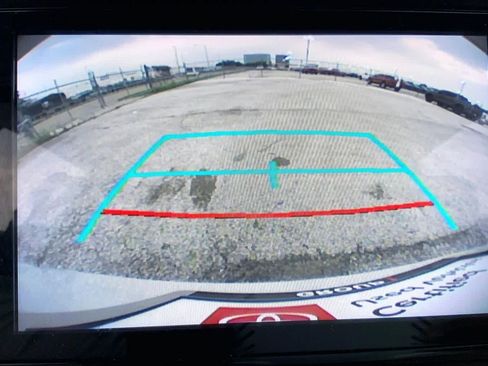 Used 2024 Toyota Sienna XLE FWD image 26