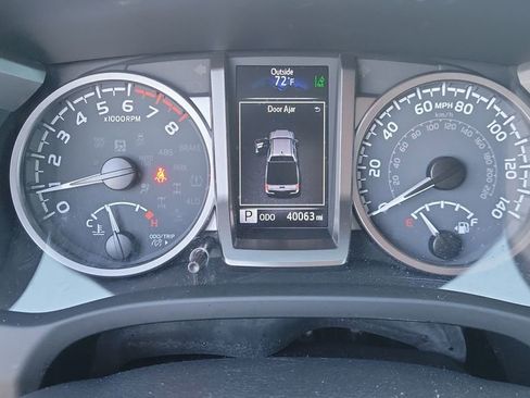 Certified 2022 Toyota Tacoma SR5 w/ Technology Package RWD image 30