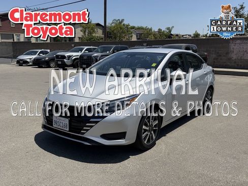 Used 2025 Nissan Versa SV FWD image 1