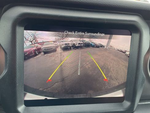 Used 2023 Jeep Wrangler Sport S image 28