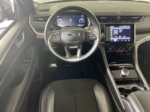 Used 2022 Jeep Grand Cherokee Altitude image 22