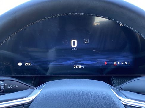 Used 2025 Chevrolet Equinox LT image 15