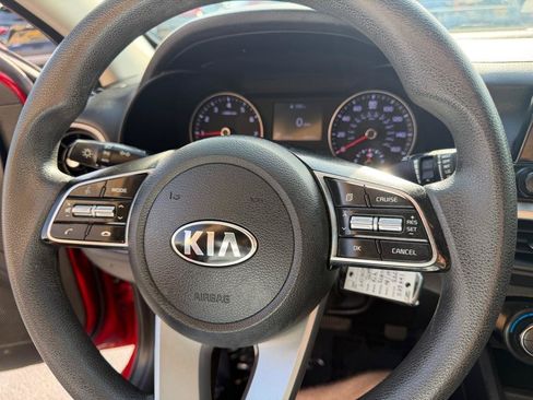 Used 2019 Kia Forte LXS FWD image 29