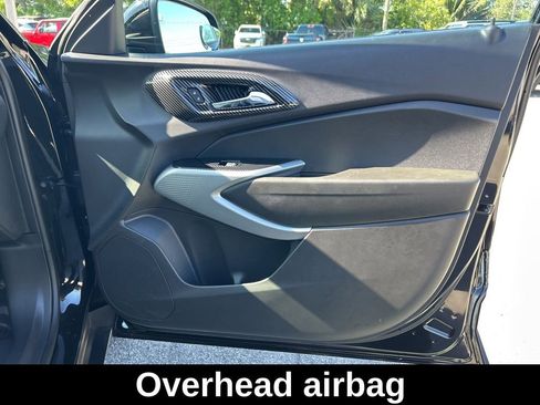 Used 2025 Chevrolet Trax LS w/ LS Convenience Package FWD image 24