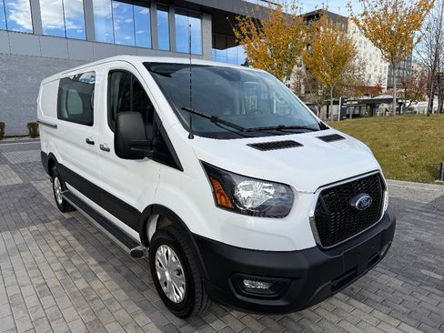 Used 2024 Ford Transit 250 Low Roof w/ Exterior Upgrade Package image 5