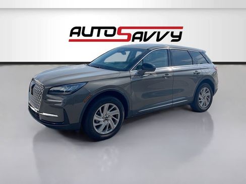Used 2025 Lincoln Corsair FWD image 3