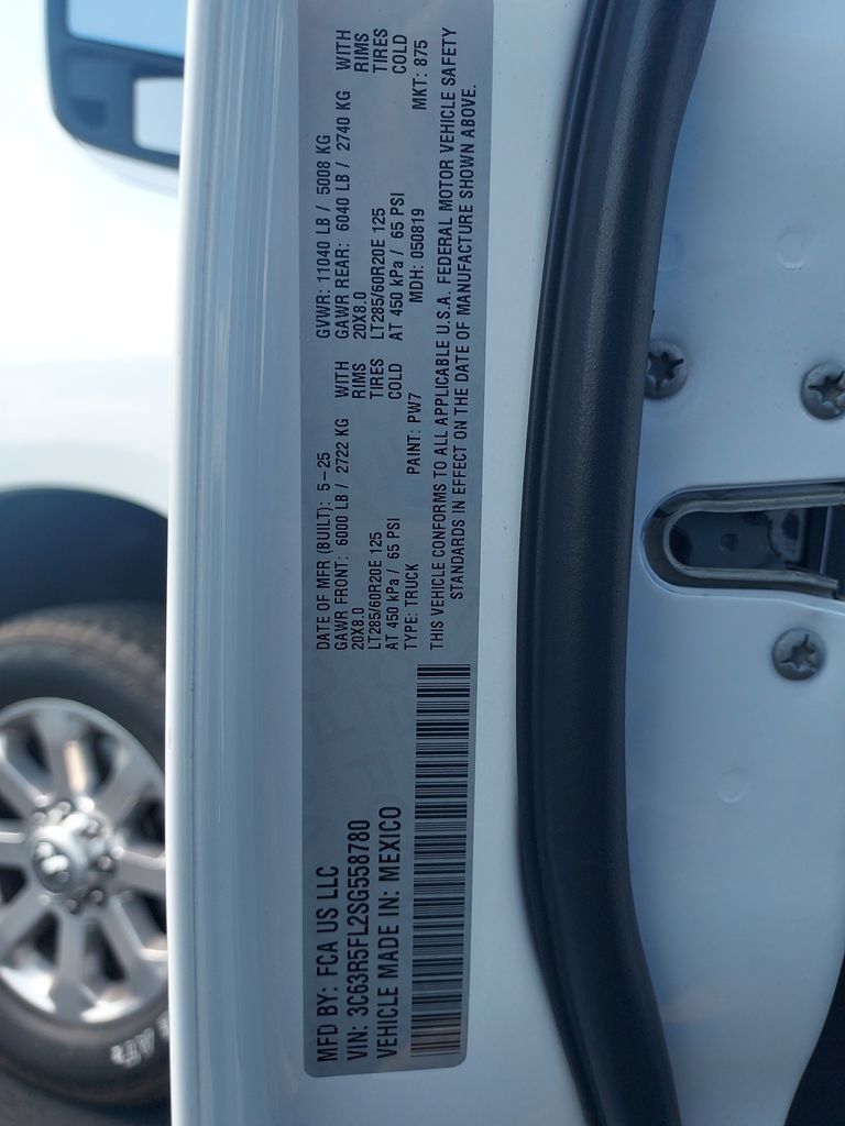 Used 2025 RAM 2500 Laramie AWD/4WD image 25