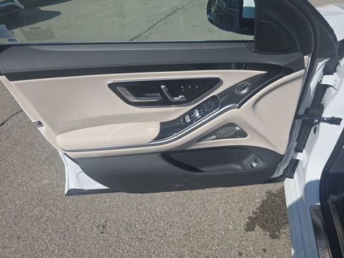 Used 2025 Mercedes-Benz S 500 4MATIC image 10