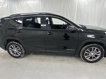 Used 2024 GMC Terrain SLT